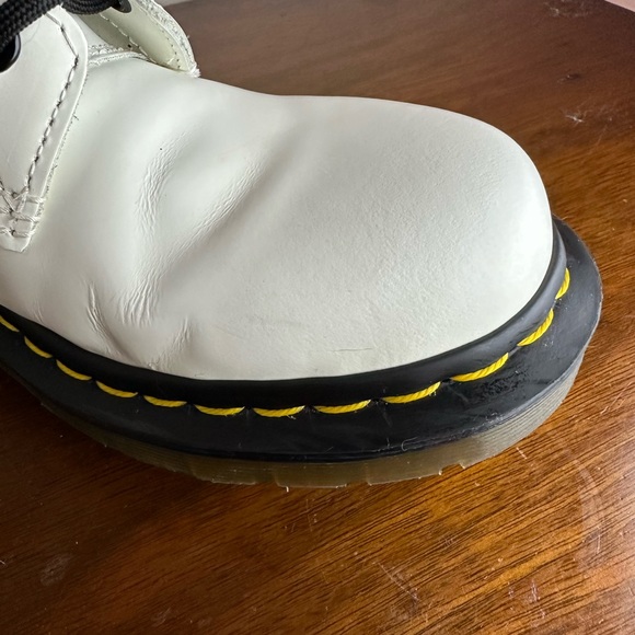 Doc Martens 1460 SMOOTH LEATHER LACE UP BOOTS - Picture 2 of 16